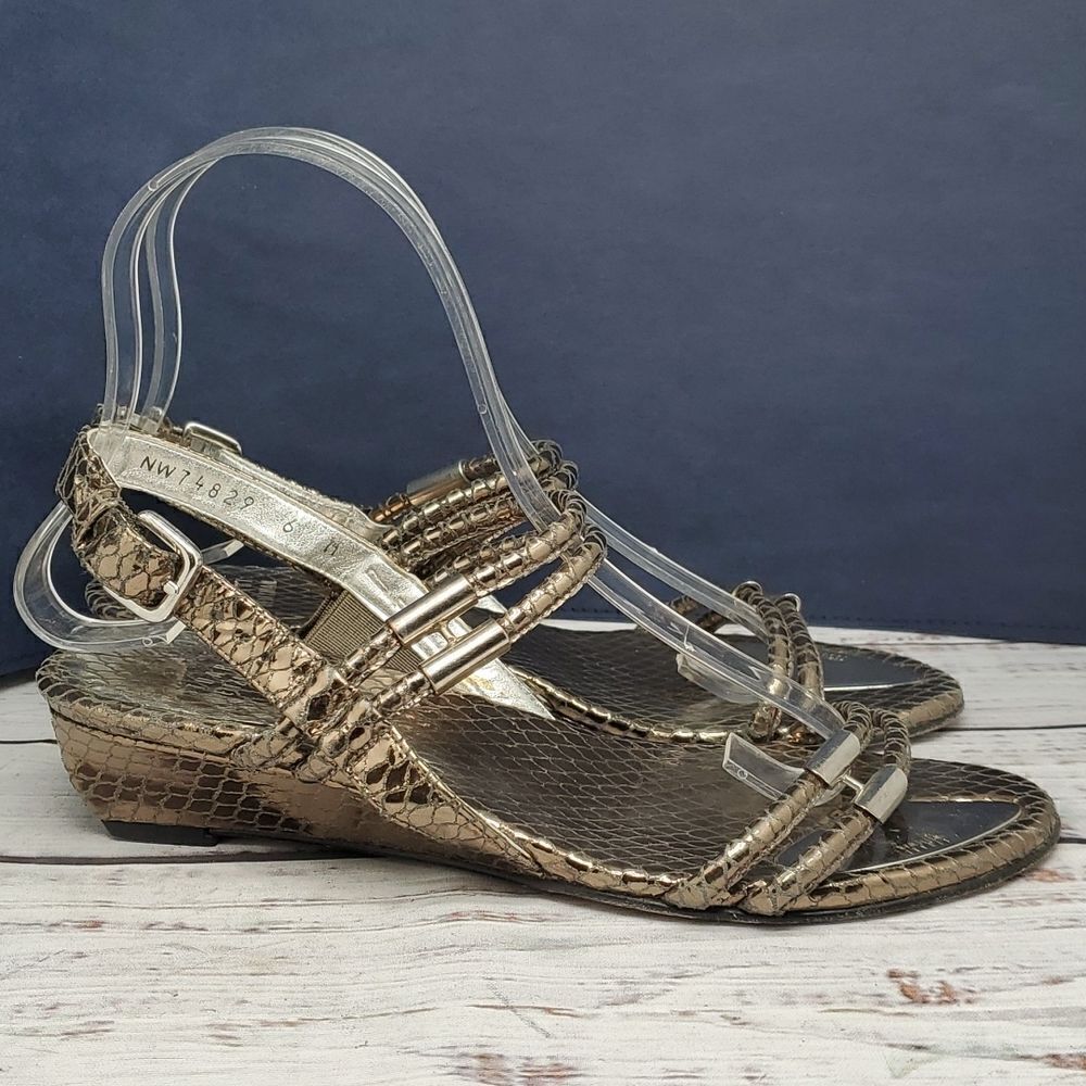 𝅺STUART WEITZMAN Pewter Silver‎ Snakeskin Python Print Embossed Wedge Sandals - Picture 5 of 12